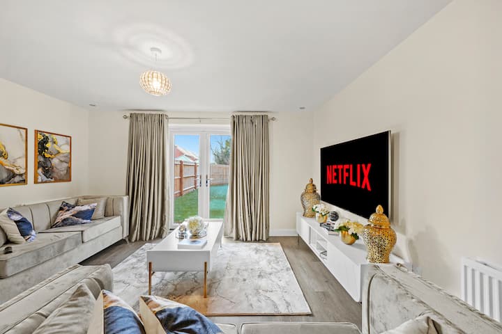 Modern 4 Bed In Leicester - Garden - Parking - Leicester
