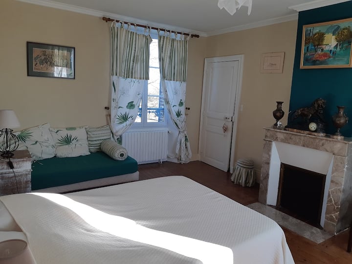 Dormitorio 1 (cama de 160 y 1 cama de 90)