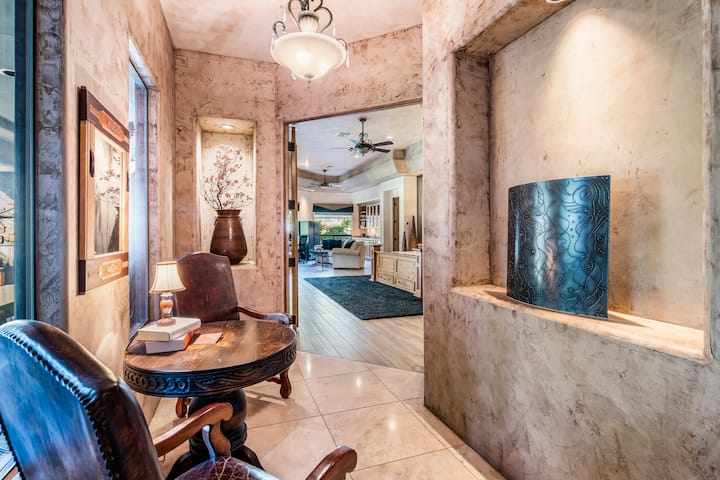 Entry to Master Bedroom.