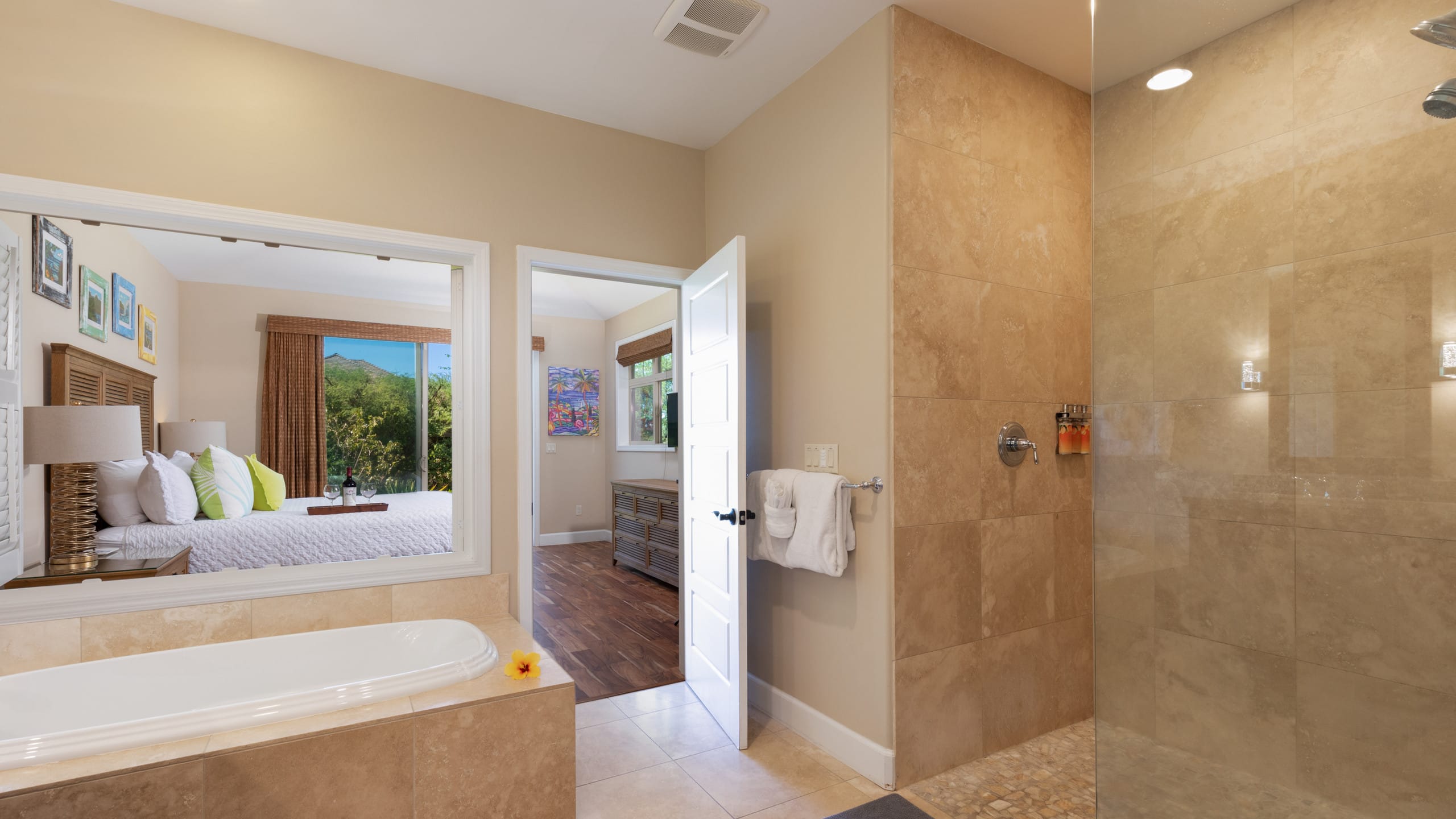 Home in Waimea · ★4.93 · 3 bedrooms · 6 beds · 2.5 private baths - Image 16