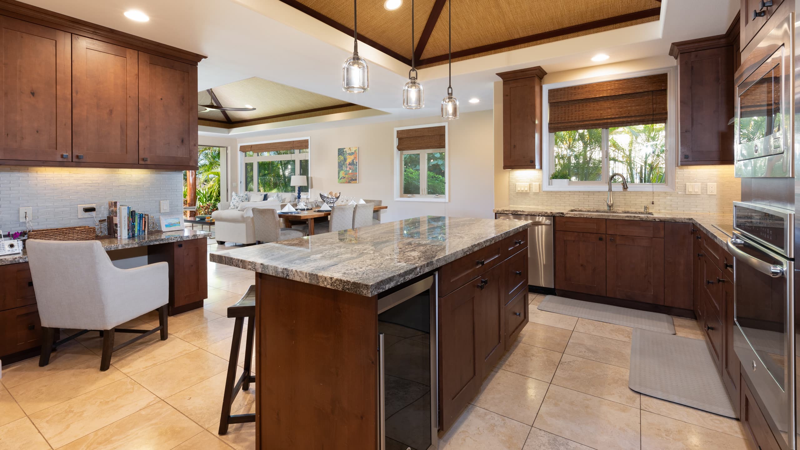 Home in Waimea · ★4.93 · 3 bedrooms · 6 beds · 2.5 private baths - Image 5