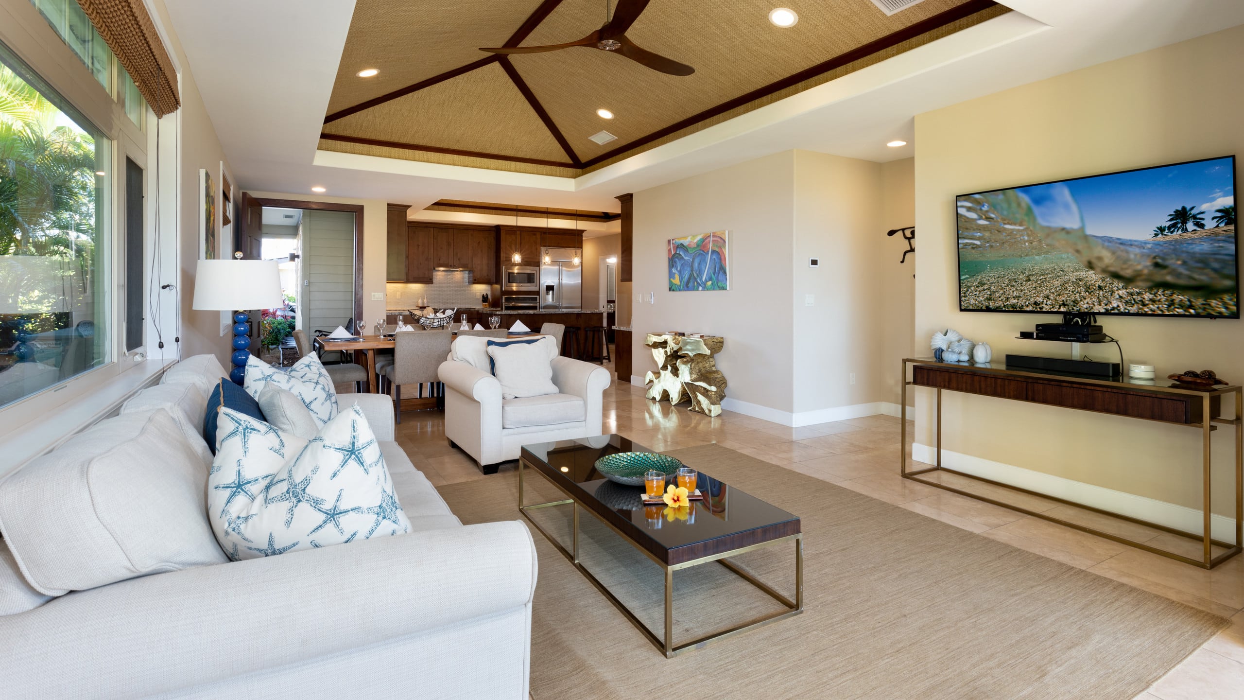 Home in Waimea · ★4.93 · 3 bedrooms · 6 beds · 2.5 private baths - Image 2