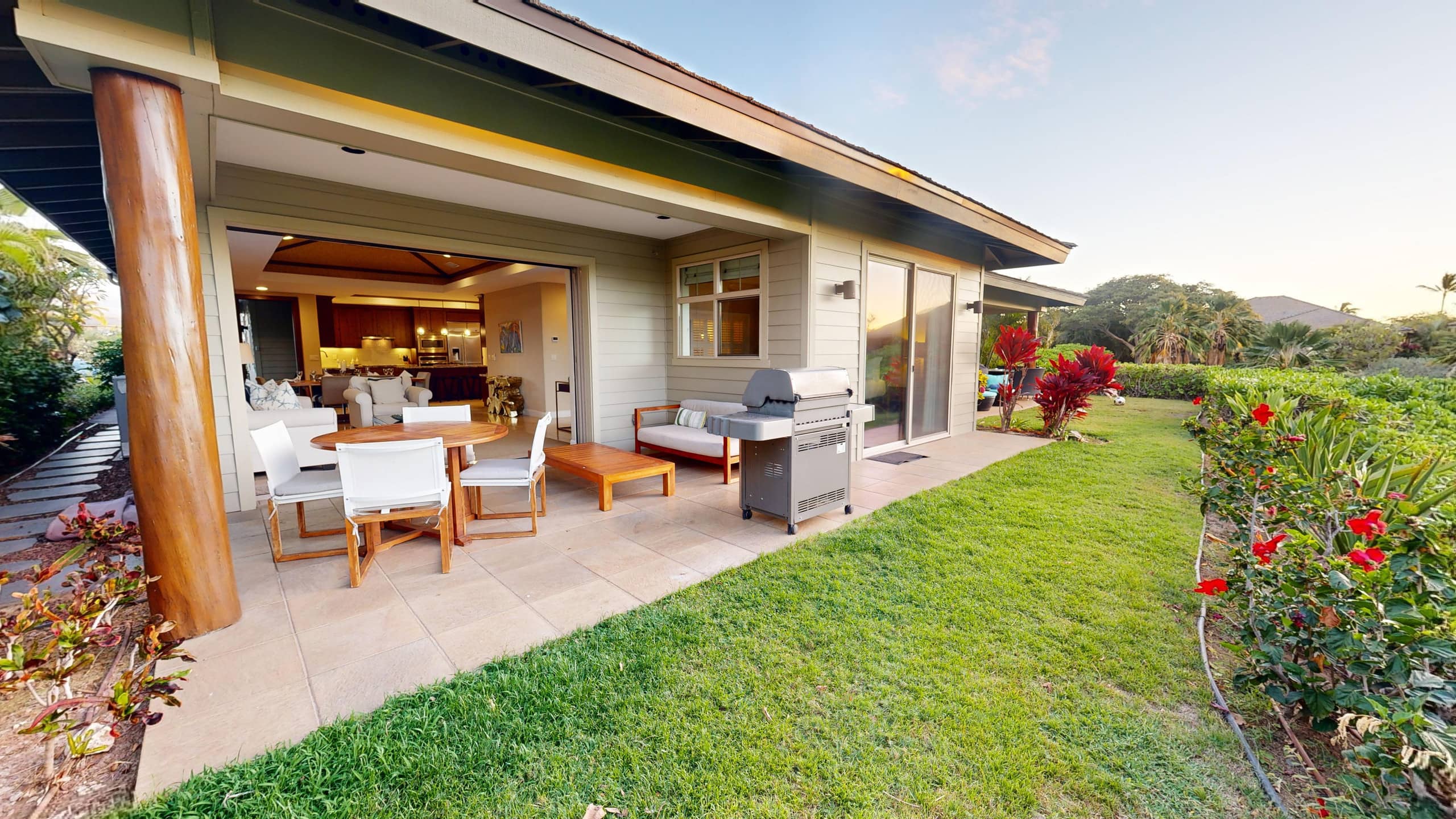 Home in Waimea · ★4.93 · 3 bedrooms · 6 beds · 2.5 private baths - Image 21