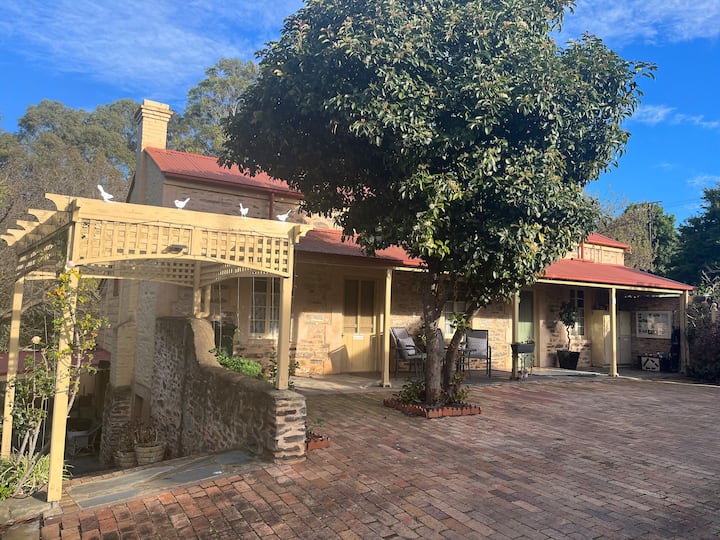 Top 7 Airbnb Vacation Rentals In Strathalbyn, Australia Updated 2024
