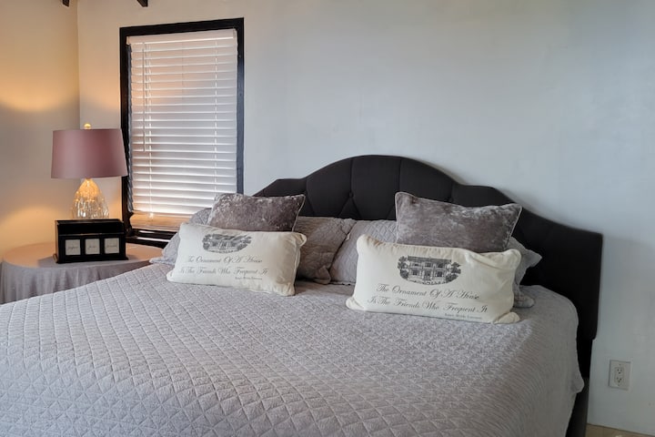 וילה עם בריכה למעלה חדר שינה קינג סייז