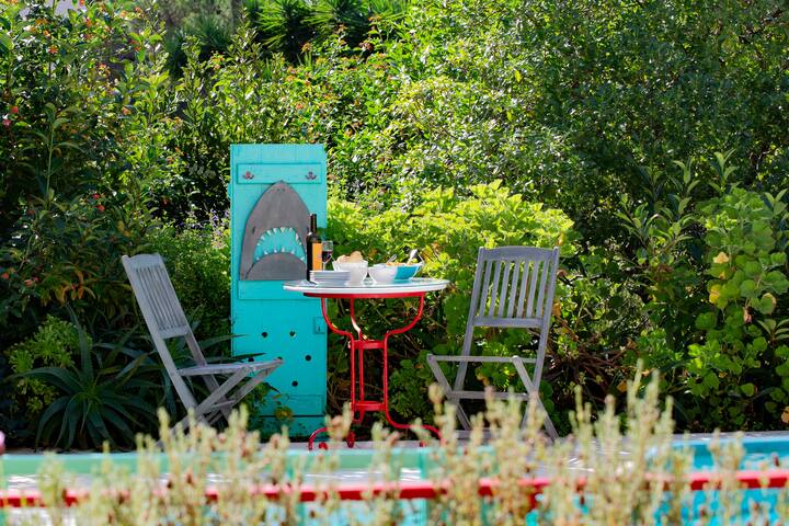 Colares Sintra – heated and fenced pool near beach gallery image 5