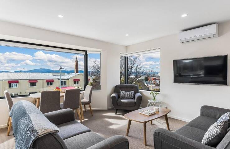 Apartment #1 Townhouse – Two Bedroom gallery image 3