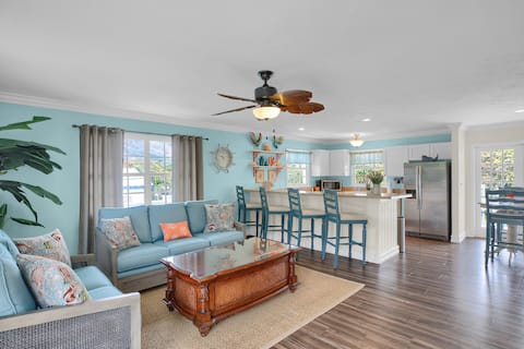 Top performing Airbnb: Flakey's in Islamorada, Village Of Islands