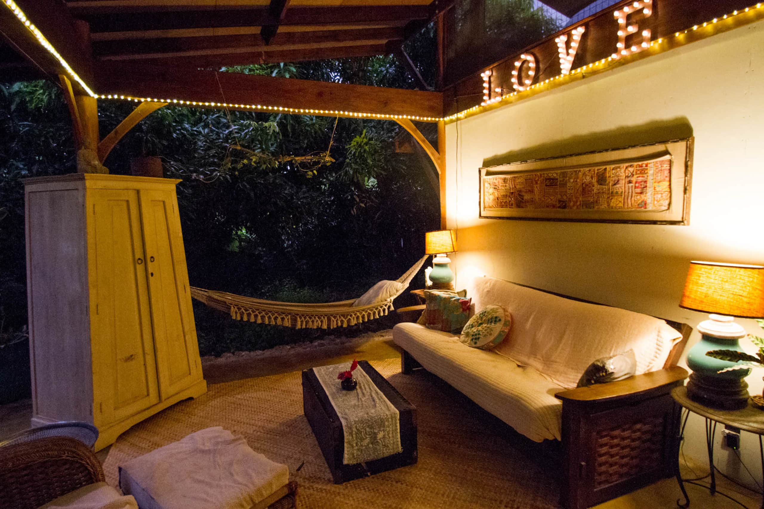 Enchanting Eco-Hideaway: Bohemian Retreat - Image 2