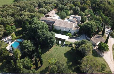 Exceptional farmhouse in Cévennes, large spaces with views