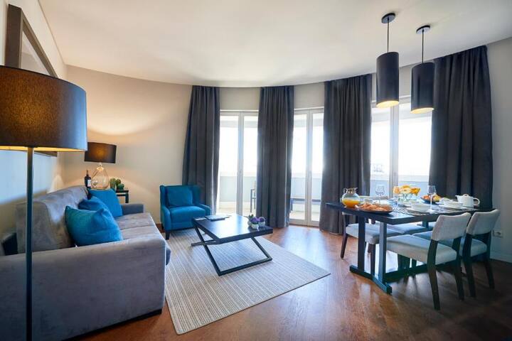 NEW! Modern apartment with LIFT/AC in Lisbon