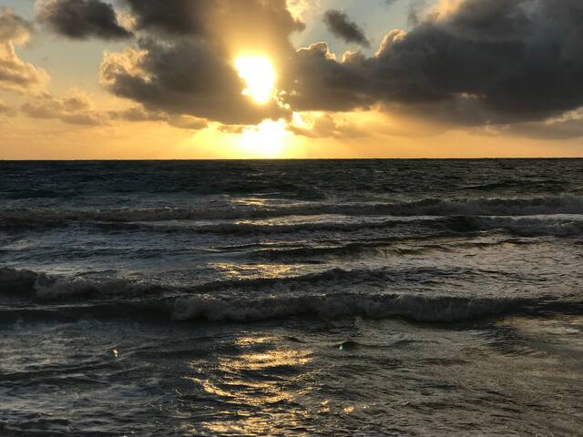Kailua Beachfront Villa 1990/NUC-1798 gallery image 5