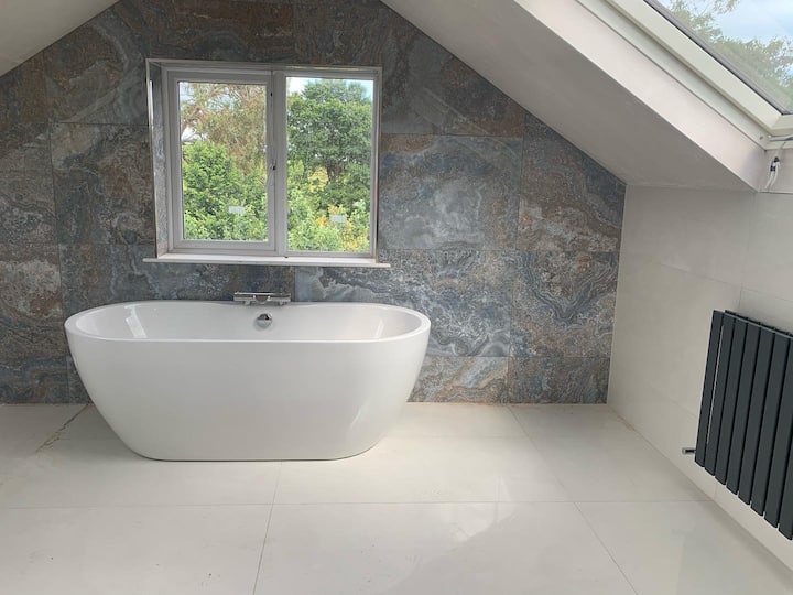 Luxury Modern 5 bedroom house, Beach,Town Delgany Houses for Rent in