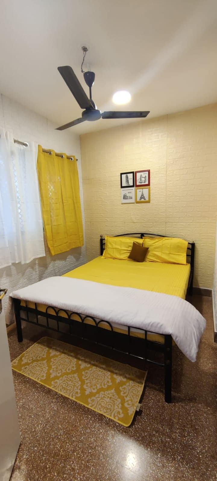 Спална соба 2 - „Среќата се состои од доволно сон“