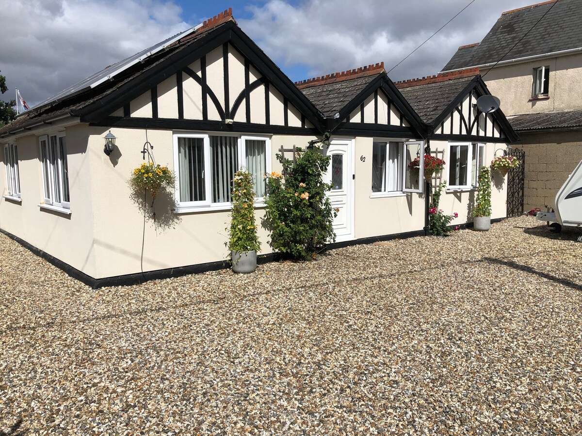 Self contained B&B, Didcot Oxon. Bungalows for Rent in Didcot