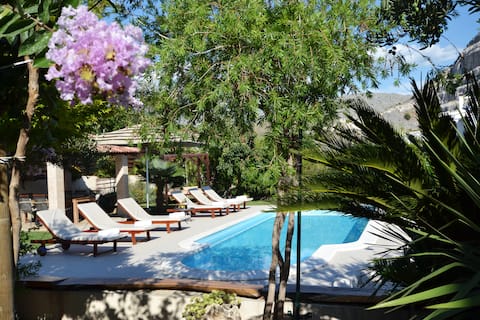 Villa Nada Split-Luxury Botanica Garden Retreat