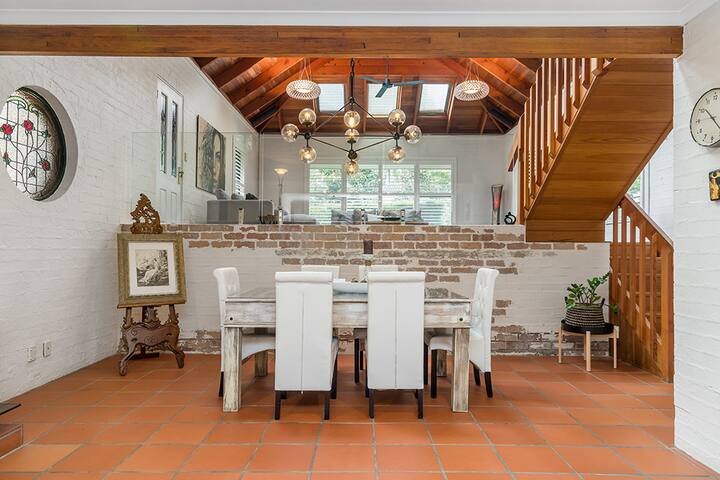 Funky Hideaway in Byron Bay – 4 Bed 4 Bath gallery image 4