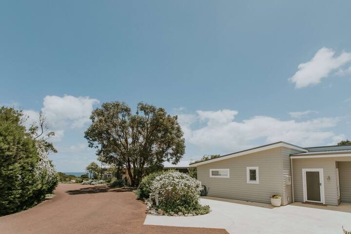 Cliff Beach House Yallingup gallery image 3