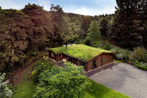 A characterful and comfortable log cabin.