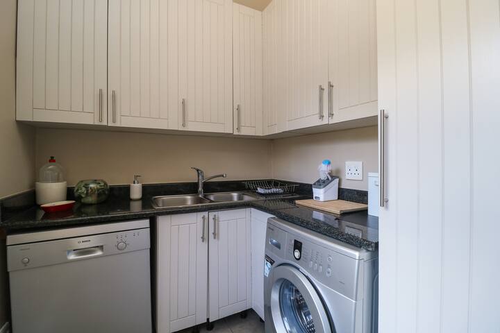 Sunset Delight with Solar gallery image 4