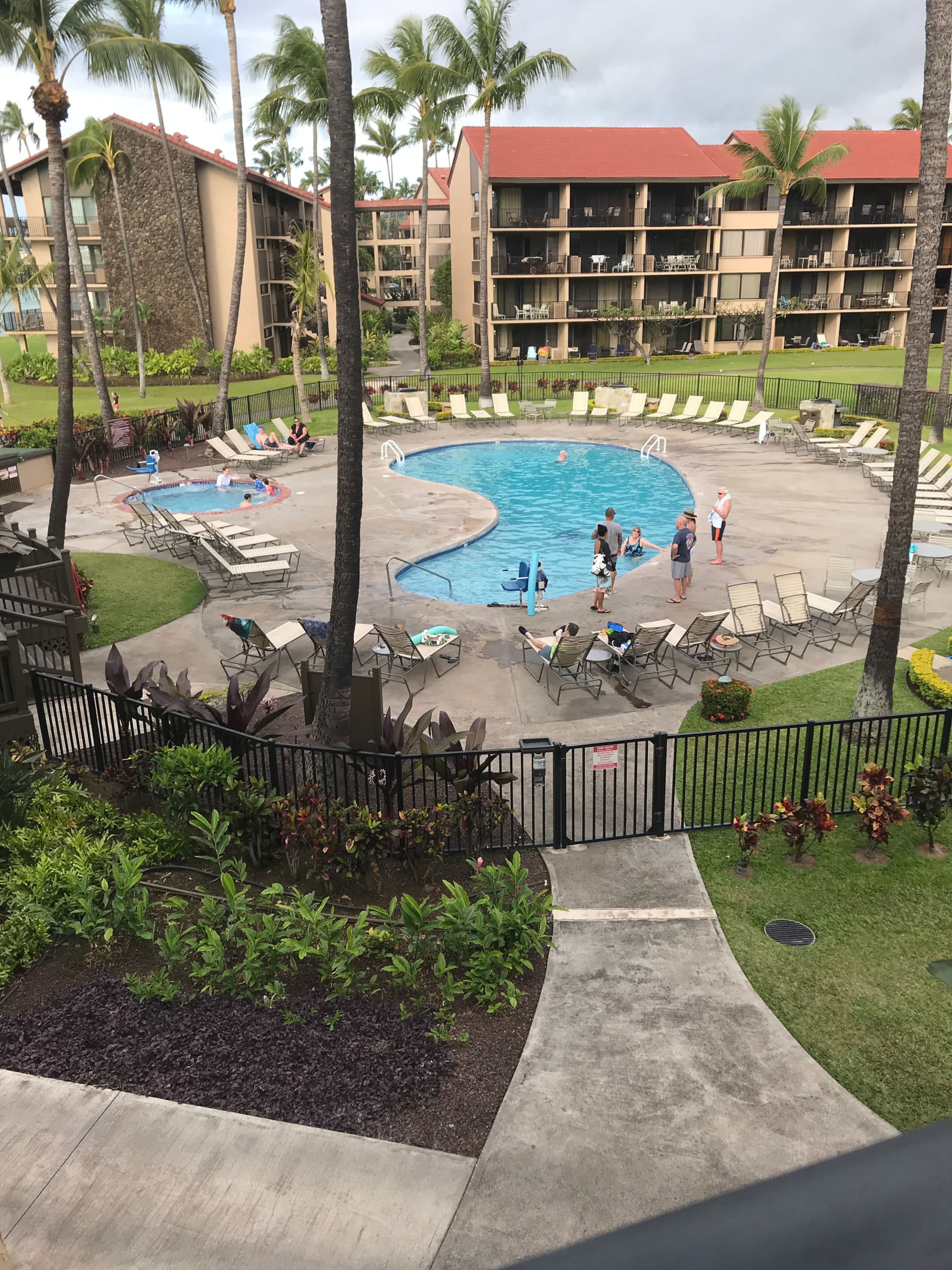 Condo in Lahaina · ★4.88 · 2 bedrooms · 4 beds · 2 private baths - Image 14