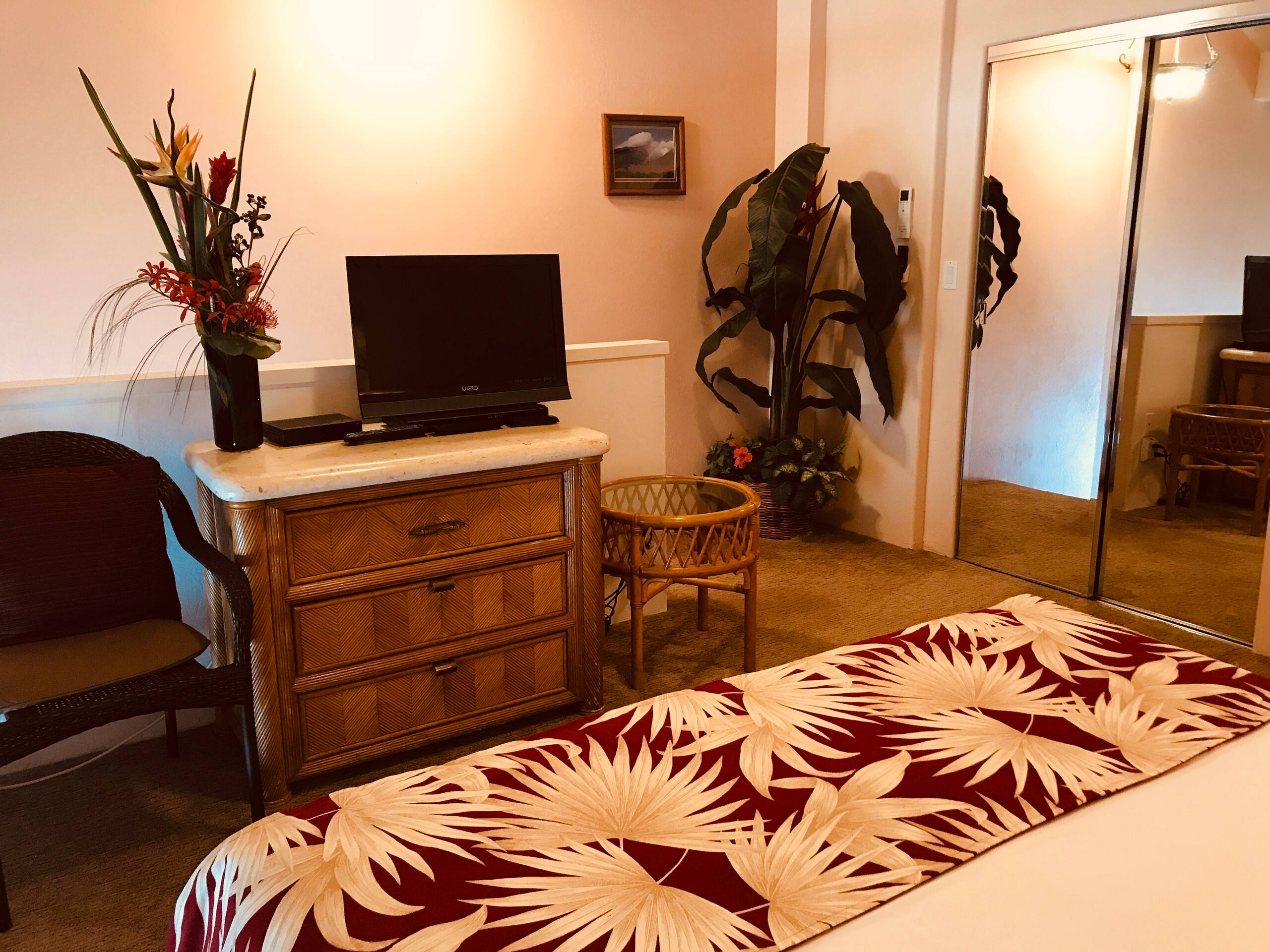 Condo in Lahaina · ★4.88 · 2 bedrooms · 4 beds · 2 private baths - Image 9