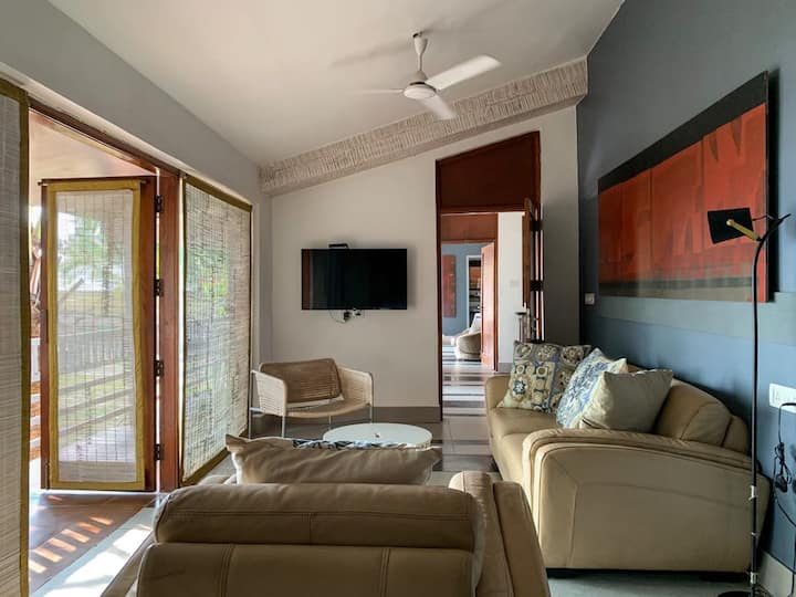 Living room image 5