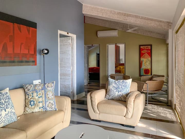 Living room image 4