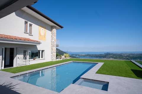 Bellavista Garda lake view-private pool