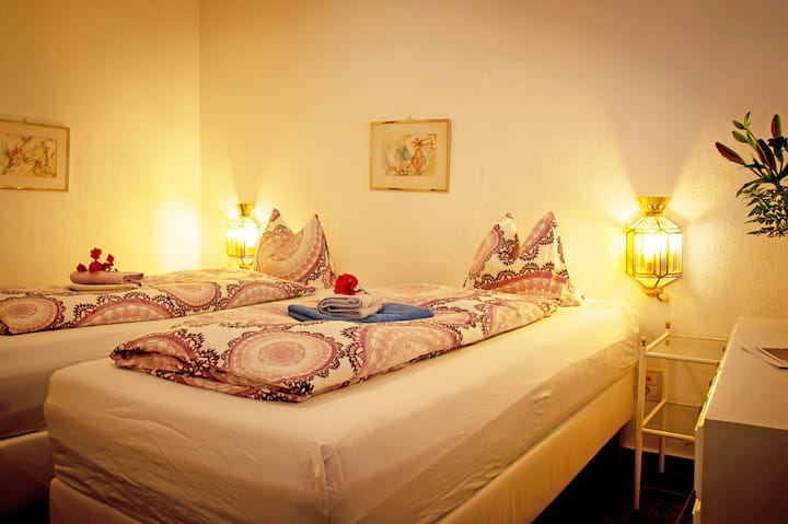 ห้องลีลา