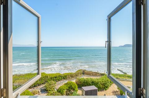 Top Rated! Cottage w/ Hot Tub & Sea & Beach Views