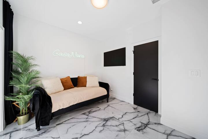 CasaNova Modern City Living gallery image 3