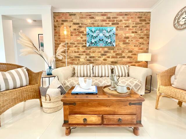 Bridgewater Escape- ocean beaches on your doorstep gallery image 2