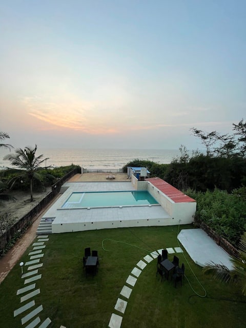 Shiroda /Paradise beach Side luxury Apartment
