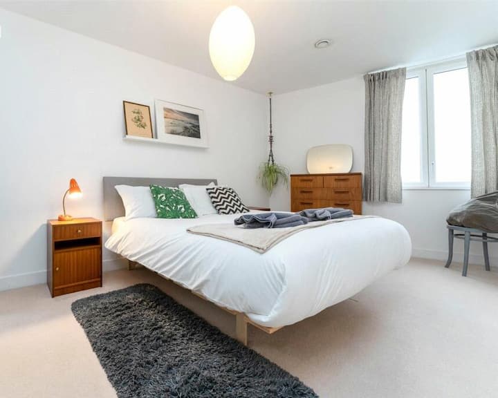 Marina living with stunning views