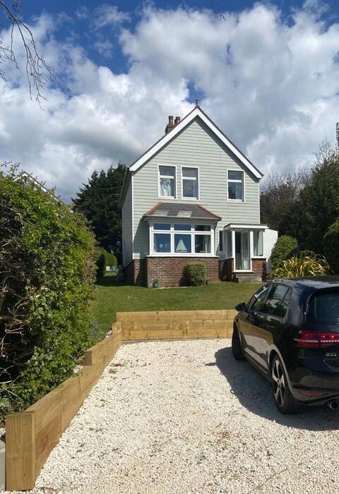 Family-friendly cottage close to sandy beaches
