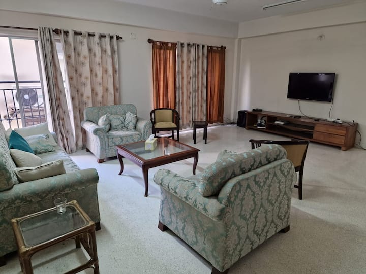 cozy at diplomatic zone