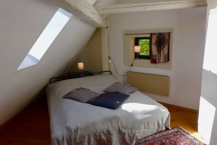 Zimmer 3 mit Schlafsofa (160x200 cm) und Hochbett (200x200 cm)