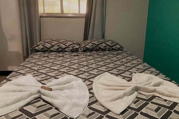 Απλό τρίκλινο δωμάτιο