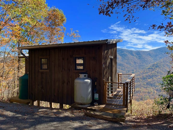 Pisgah Highlands off grid cabin Cabins for Rent in Candler, North