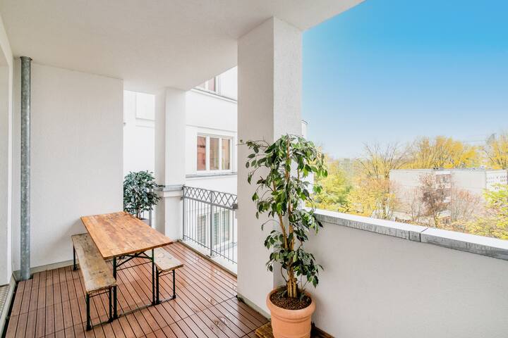 Airbnb Superb 2 bed 2bath + Carpark, city centre! gallery image 4