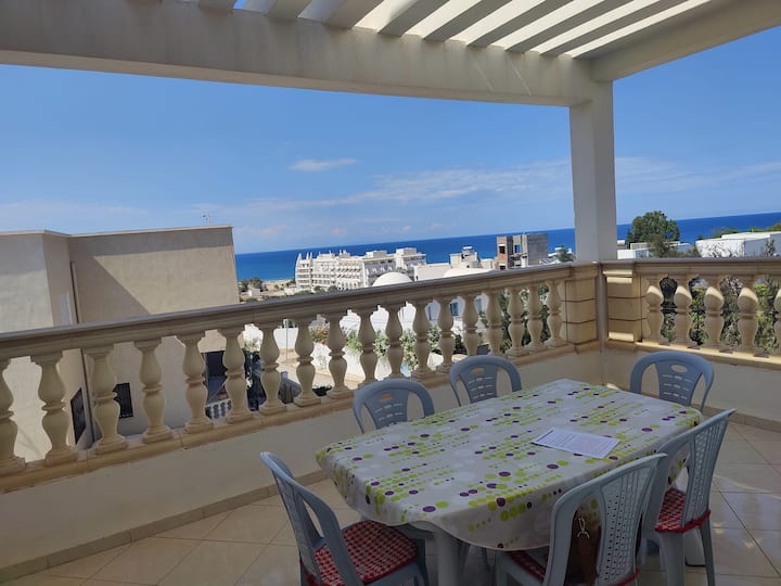 Apartement overlooking the mediterrean sea Apartments for Rent in