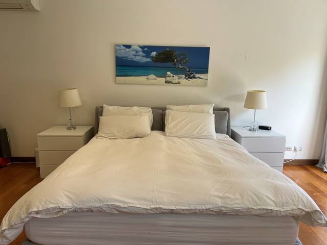 Rose Bay Family Home gallery image 5