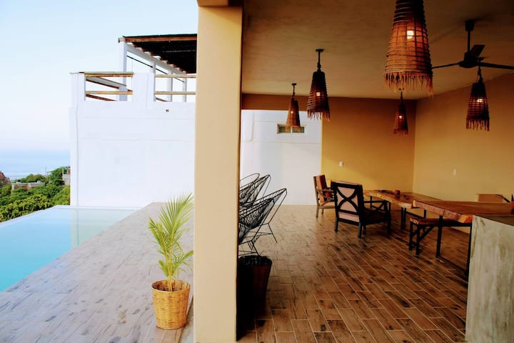 Casa Mirador common area