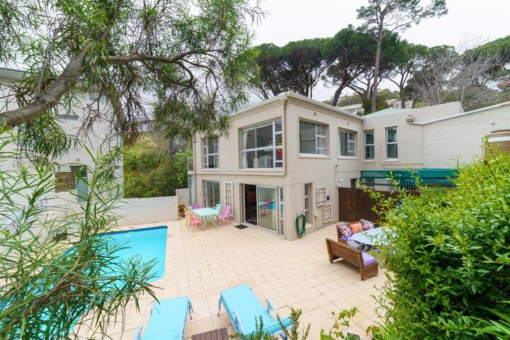 VILLA Paradiso Guest House, Cape Town gallery image 3