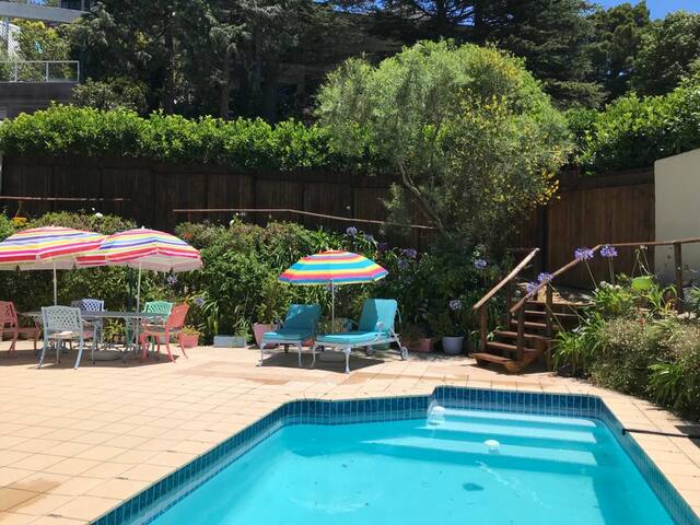 VILLA Paradiso Guest House, Cape Town gallery image 2