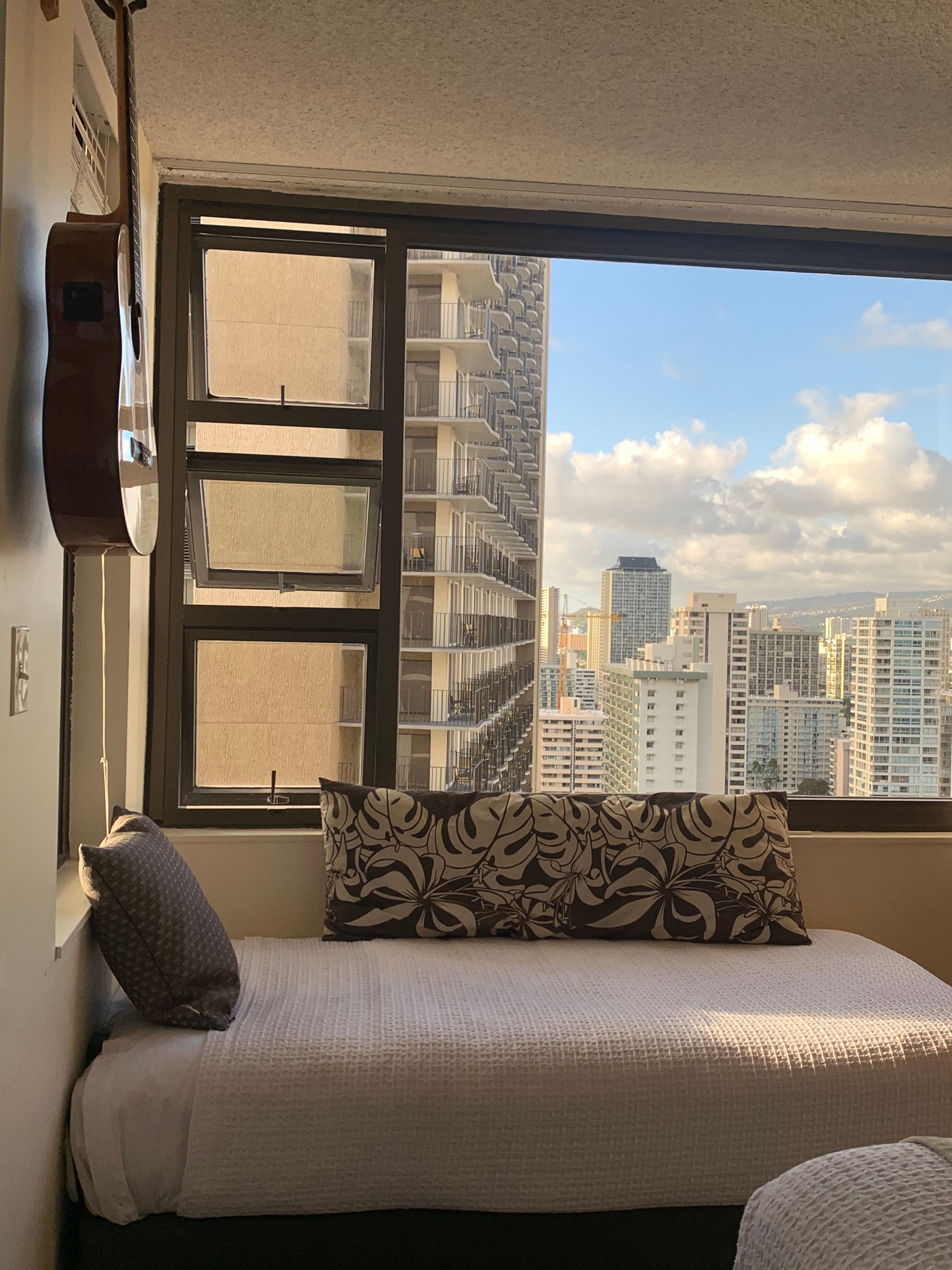 Hokusai Suite/Free Parking/WIFI/1 block to beach - Image 67