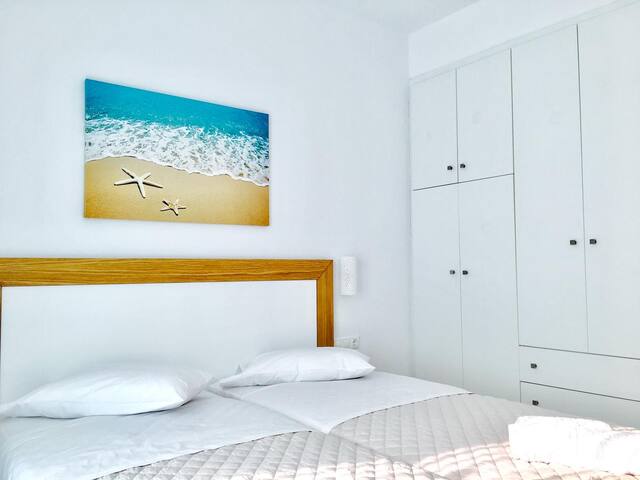 Luxury Apartment in Ornos Beach gallery image 5