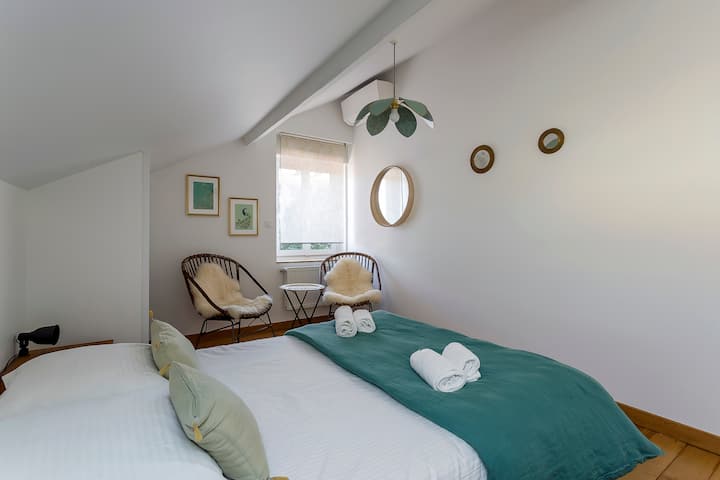 CHB#6- Lit 140 x 200