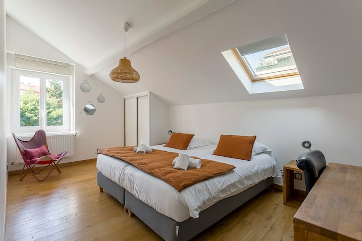 CHB#7- Lit 180 x 200